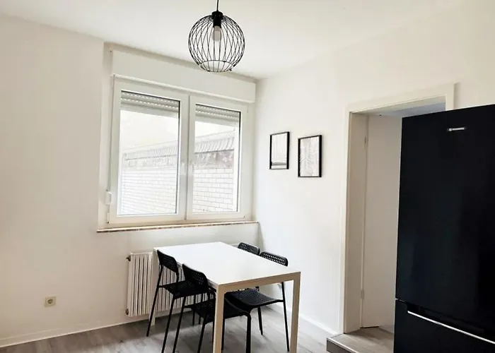 Sap08- Fitter's In *